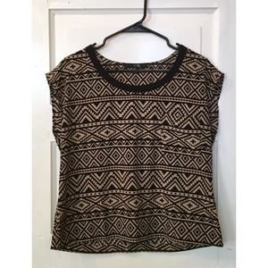 LIKE NEW Forever 21 XXI Geometric Top S